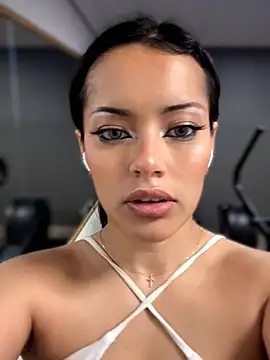 Snapshot of Risky_Workouts chatting on February 6, 2026, 7:21 pm Risky Workouts online show from February 6, 2026, 7:21 pm