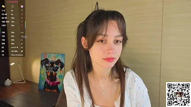 Snapshot of VineciaDestors chatting on October 17, 2025, 1:57 pm VineciaDestors online show from October 17, 2025, 1:57 pm