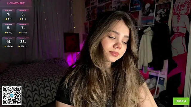 Snapshot of PinkiRay chatting on October 13, 2025, 6:20 pm PinkiRay online show from October 13, 2025, 6:20 pm