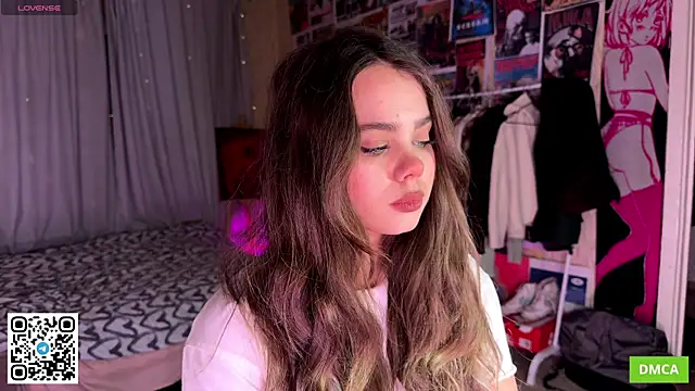 Snapshot of PinkiRay chatting on October 14, 2025, 5:24 pm PinkiRay online show from October 14, 2025, 5:24 pm