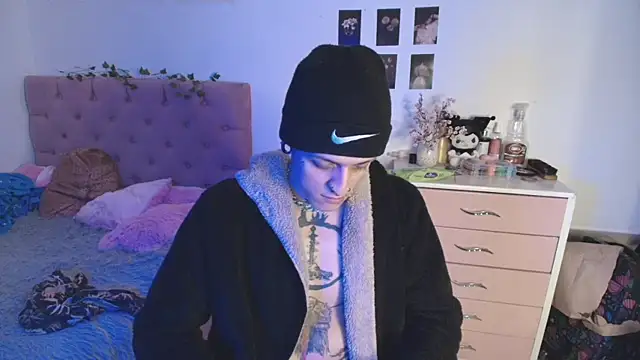 Snapshot of 2cyboy_ chatting on October 11, 2025, 9:38 pm 2cyboy online show from October 11, 2025, 9:38 pm