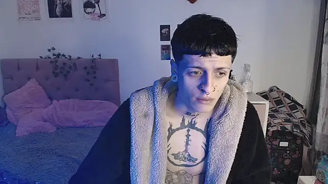 Snapshot of 2cyboy_ chatting on September 17, 2025, 8:00 pm 2cyboy online show from September 17, 2025, 8:00 pm