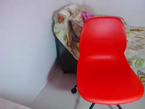 Snapshot of Melody_Khang chatting on September 23, 2025, 12:45 pm Melody Khang online show from September 23, 2025, 12:45 pm