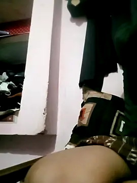 Hot tin74 online show from November 19, 2025, 6:52 pm