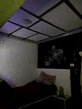 emmii cute online show from October 30, 2025, 2:54 am