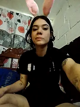 emmii cute online show from September 24, 2025, 8:48 pm