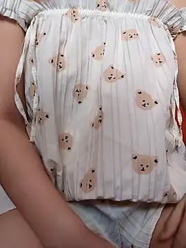 Lilyy-y online show from September 14, 2025, 11:49 pm