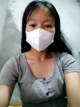 Snapshot of Lilyy-y chatting on October 10, 2025, 9:15 pm Lilyy-y online show from October 10, 2025, 9:15 pm