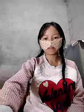 Snapshot of Lilyy-y chatting on November 1, 2025, 4:12 pm Lilyy-y online show from November 1, 2025, 4:12 pm