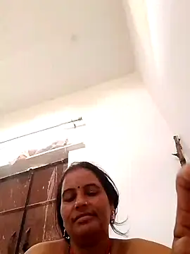 Suhani hot12 online show from October 4, 2025, 12:17 pm