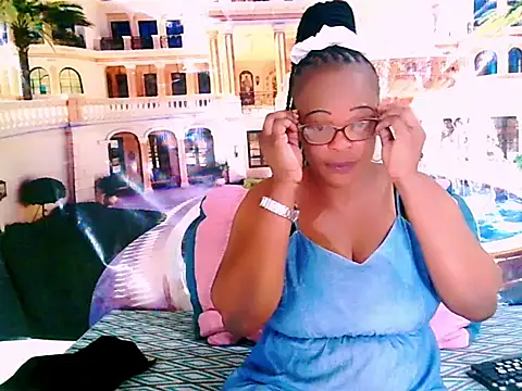 EbonyBloom69 online show from November 13, 2025, 5:33 am