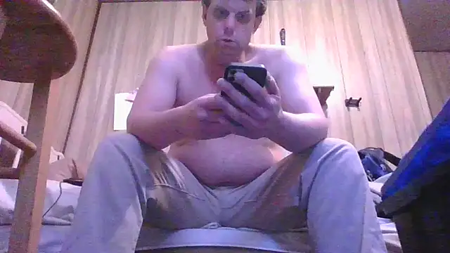 CouplesFuckToy69 online show from April 10, 2026, 10:28 pm