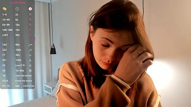 Snapshot of SirenaOstrem chatting on October 8, 2025, 1:18 am SirenaOstrem online show from October 8, 2025, 1:18 am