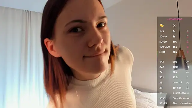 Snapshot of SirenaOstrem chatting on September 27, 2025, 1:12 am SirenaOstrem online show from September 27, 2025, 1:12 am