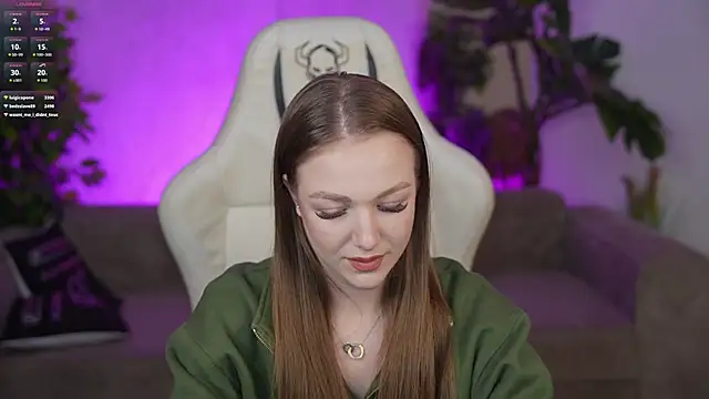 Snapshot of Ella_054 chatting on October 14, 2025, 2:28 pm Ella 054 online show from October 14, 2025, 2:28 pm