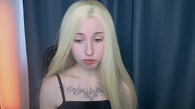 Snapshot of YukiMisa chatting on February 7, 2026, 8:55 am YukiMisa online show from February 7, 2026, 8:55 am