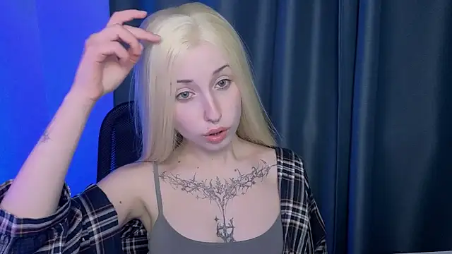 Snapshot of YukiMisa chatting on February 24, 2026, 4:19 pm YukiMisa online show from February 24, 2026, 4:19 pm