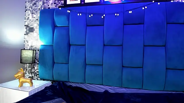 Snapshot of lux_bitchx chatting on October 31, 2025, 3:47 am lux bitchx online show from October 31, 2025, 3:47 am