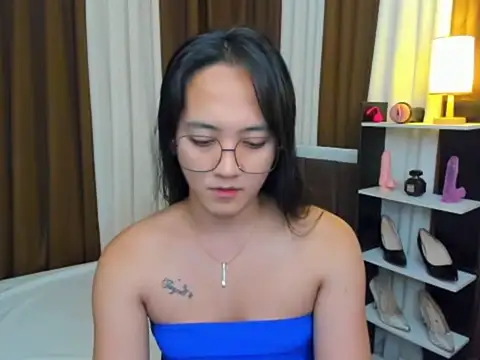 URHottestAngel online show from October 29, 2025, 1:10 pm