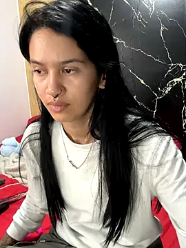 veronicabraum online show from September 9, 2025, 9:57 pm