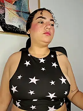 jesie 18x online show from September 15, 2025, 6:52 pm