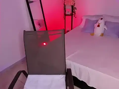 Snapshot of selene_boyer chatting on September 29, 2025, 3:28 pm selene boyer online show from September 29, 2025, 3:28 pm