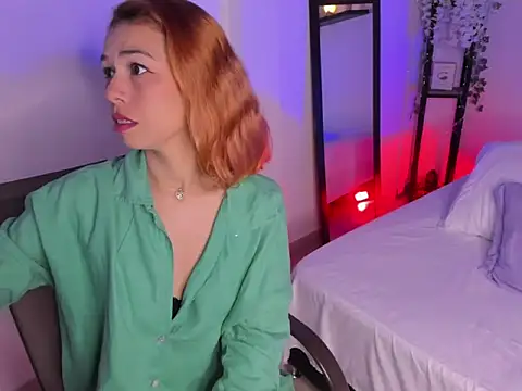 selene boyer online show from December 2, 2025, 5:03 pm