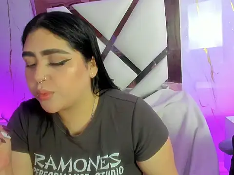 im bunny   online show from February 28, 2026, 12:05 pm