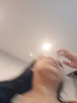 Snapshot of Alessandraa- chatting on February 3, 2026, 1:38 am Alessandraa- online show from February 3, 2026, 1:38 am