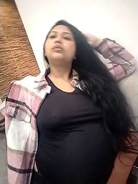 Snapshot of Alessandraa- chatting on February 15, 2026, 11:58 pm Alessandraa- online show from February 15, 2026, 11:58 pm