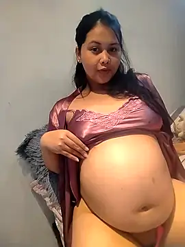 Snapshot of Alessandraa- chatting on February 14, 2026, 7:58 pm Alessandraa- online show from February 14, 2026, 7:58 pm