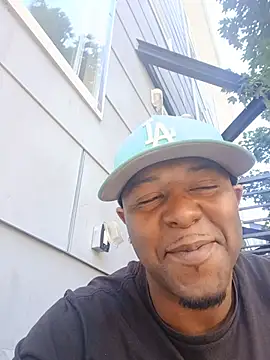 MrHandsome87 online show from June 17, 2026, 11:47 pm