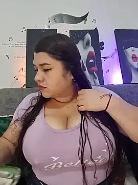 SafiroFer online show from November 15, 2025, 9:08 pm