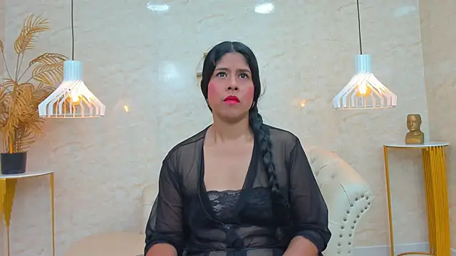 NinaNaughtty online show from September 17, 2025, 11:45 am