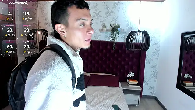 Snapshot of MrJustin_ chatting on October 5, 2025, 7:59 pm MrJustin  online show from October 5, 2025, 7:59 pm