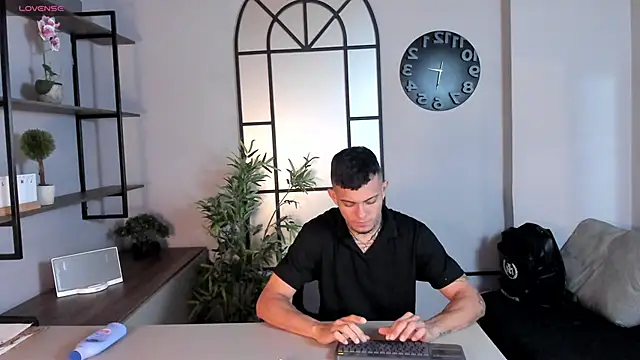 Snapshot of MrJustin_ chatting on October 8, 2025, 8:20 pm MrJustin  online show from October 8, 2025, 8:20 pm