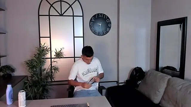 Snapshot of MrJustin_ chatting on October 10, 2025, 8:42 pm MrJustin  online show from October 10, 2025, 8:42 pm