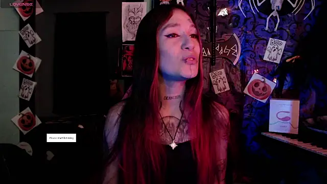 lilithword online show from October 18, 2025, 1:13 pm