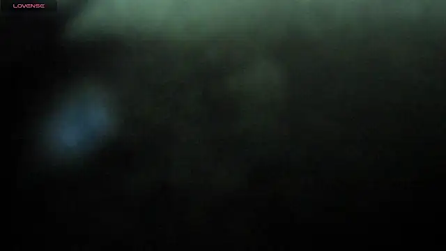 iamCharlotte19 online show from October 30, 2025, 8:39 pm