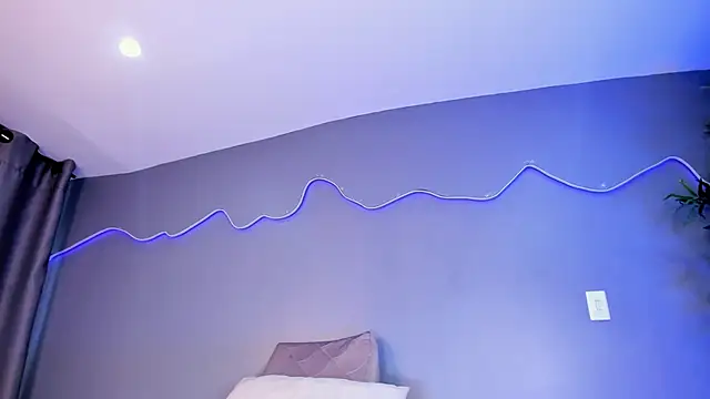 Snapshot of AlinaSweett_ chatting on November 3, 2025, 1:47 pm AlinaSweett online show from November 3, 2025, 1:47 pm