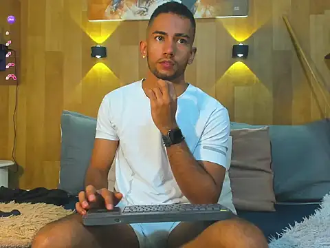 MaicolParker  online show from March 29, 2026, 3:35 pm