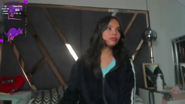 Snapshot of LunaTeenx69 chatting on September 16, 2025, 1:45 pm LunaTeenx69 online show from September 16, 2025, 1:45 pm