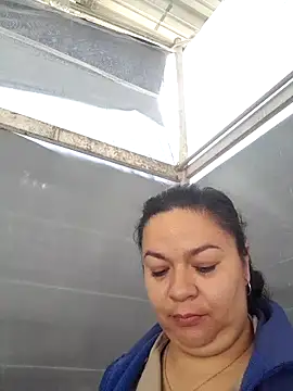 Gabby-sm online show from September 13, 2025, 1:44 pm