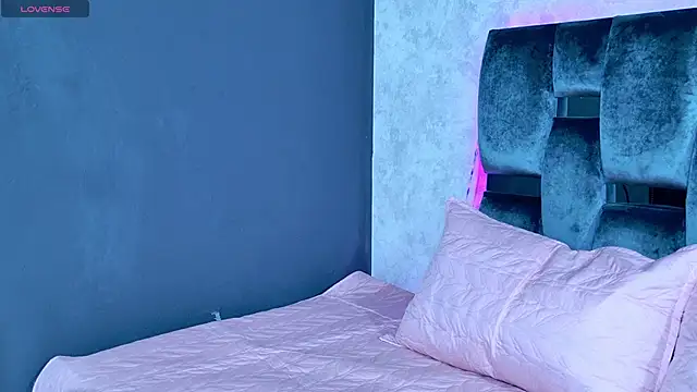 Snapshot of Luna_sophya chatting on September 27, 2025, 11:49 am Luna sophya online show from September 27, 2025, 11:49 am