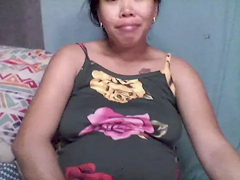 Snapshot of maypah chatting on April 23, 2026, 8:32 am maypah online show from April 23, 2026, 8:32 am