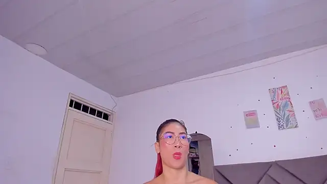 kazumikyoo7 online show from October 18, 2025, 11:23 am