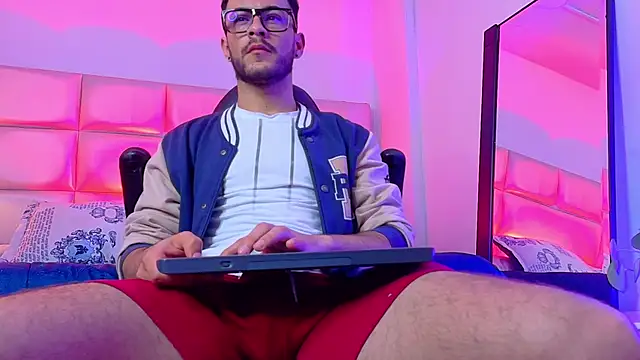  Ethan Black online show from September 16, 2025, 3:07 am