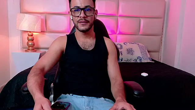  Ethan Black online show from September 13, 2025, 2:22 am