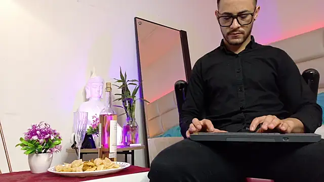  Ethan Black online show from September 9, 2025, 3:05 am