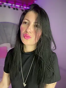 Mia salinass online show from April 25, 2026, 11:02 pm